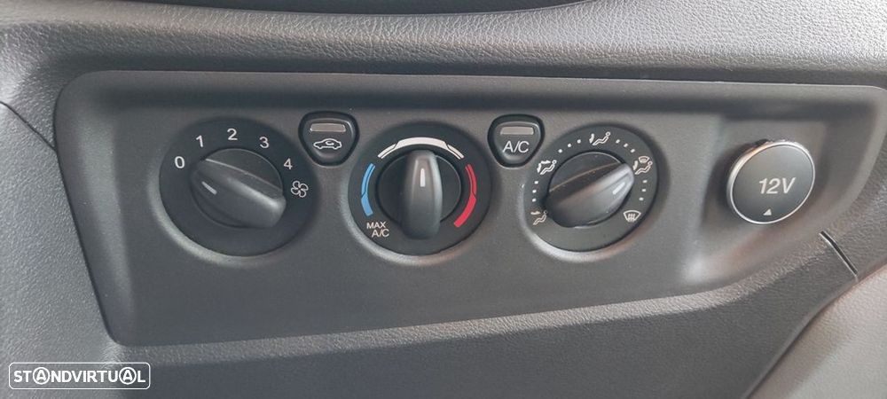 Chausson Titanium 708 (Cama central 7.10mt e sala face a face) - 29