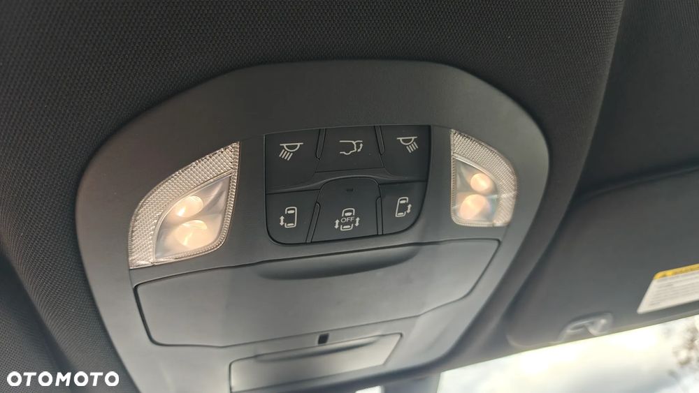 Chrysler Pacifica - 31