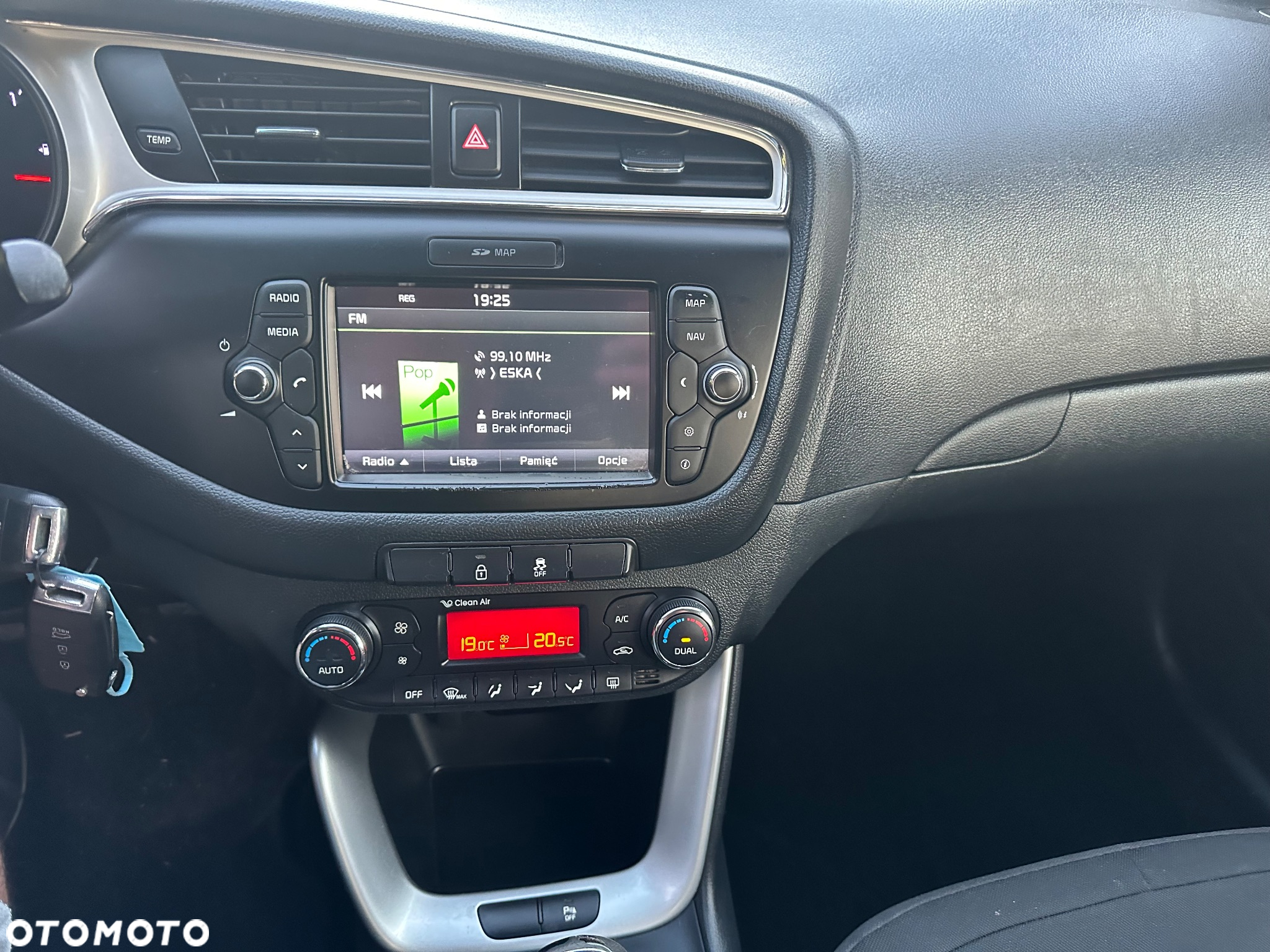 Kia Ceed 1.6 CRDi 136 ISG SW Spirit - 25