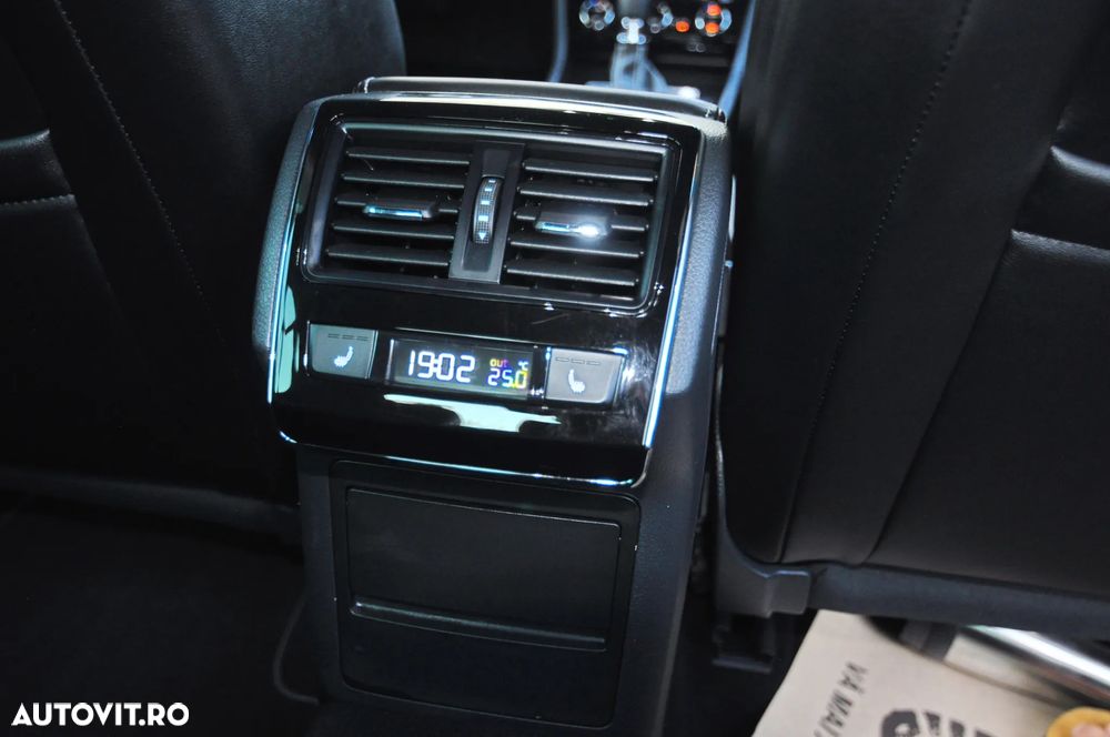 Skoda Superb 1.5 TSI ACT DSG Sportline - 32