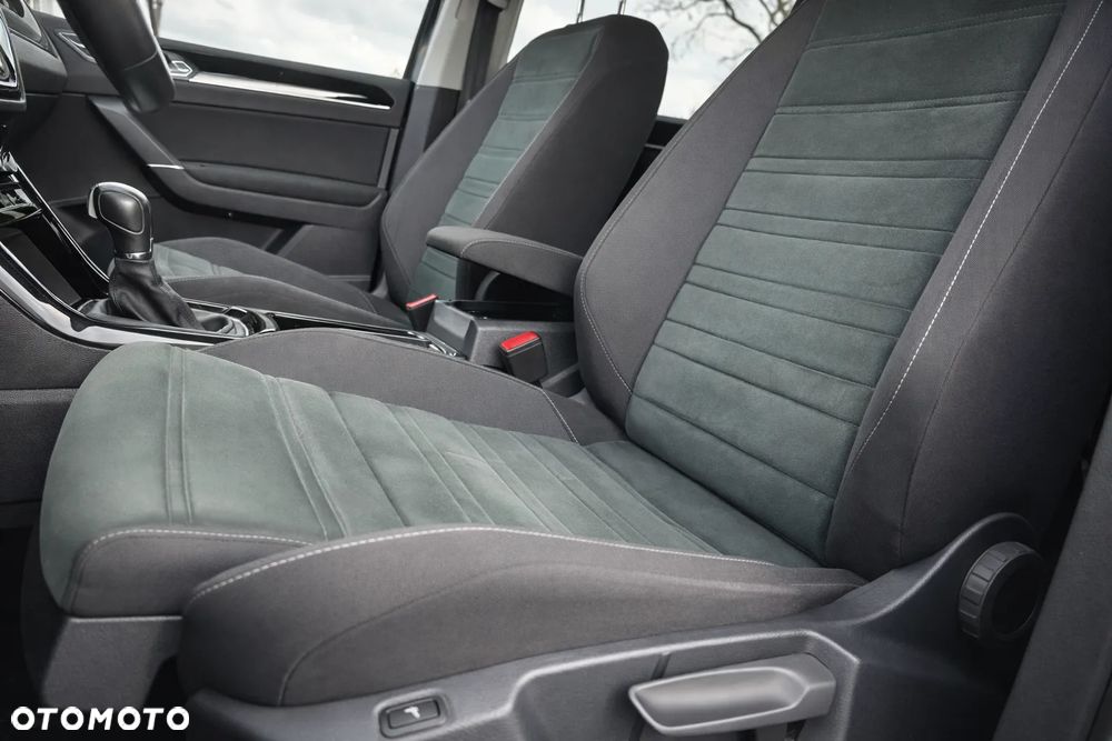 Volkswagen Touran 2.0 TDI SCR DSG Highline - 17