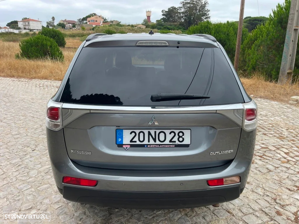 Mitsubishi Outlander 2.2 DI-D Instyle - 5