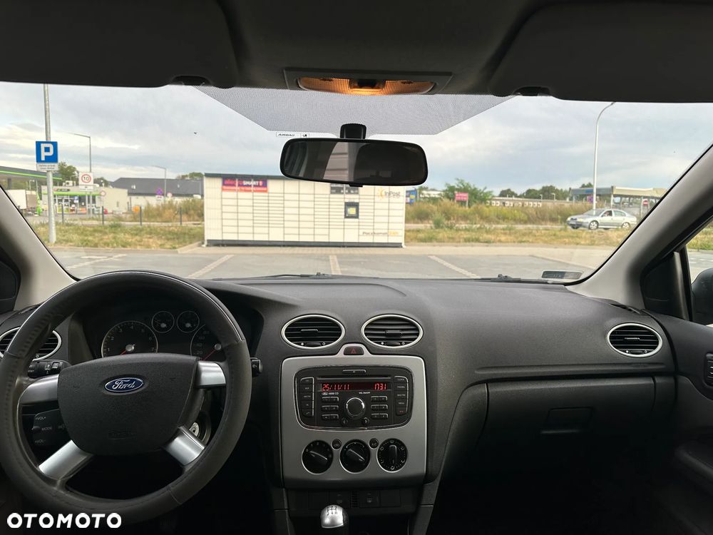 Ford Focus 1.6 Ambiente - 10