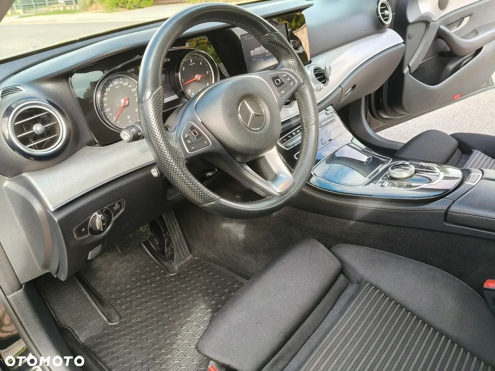 Mercedes-Benz Klasa E 200 d 9G-TRONIC - 8
