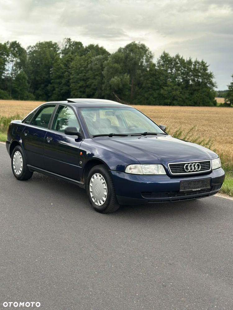Audi A4 Limousine