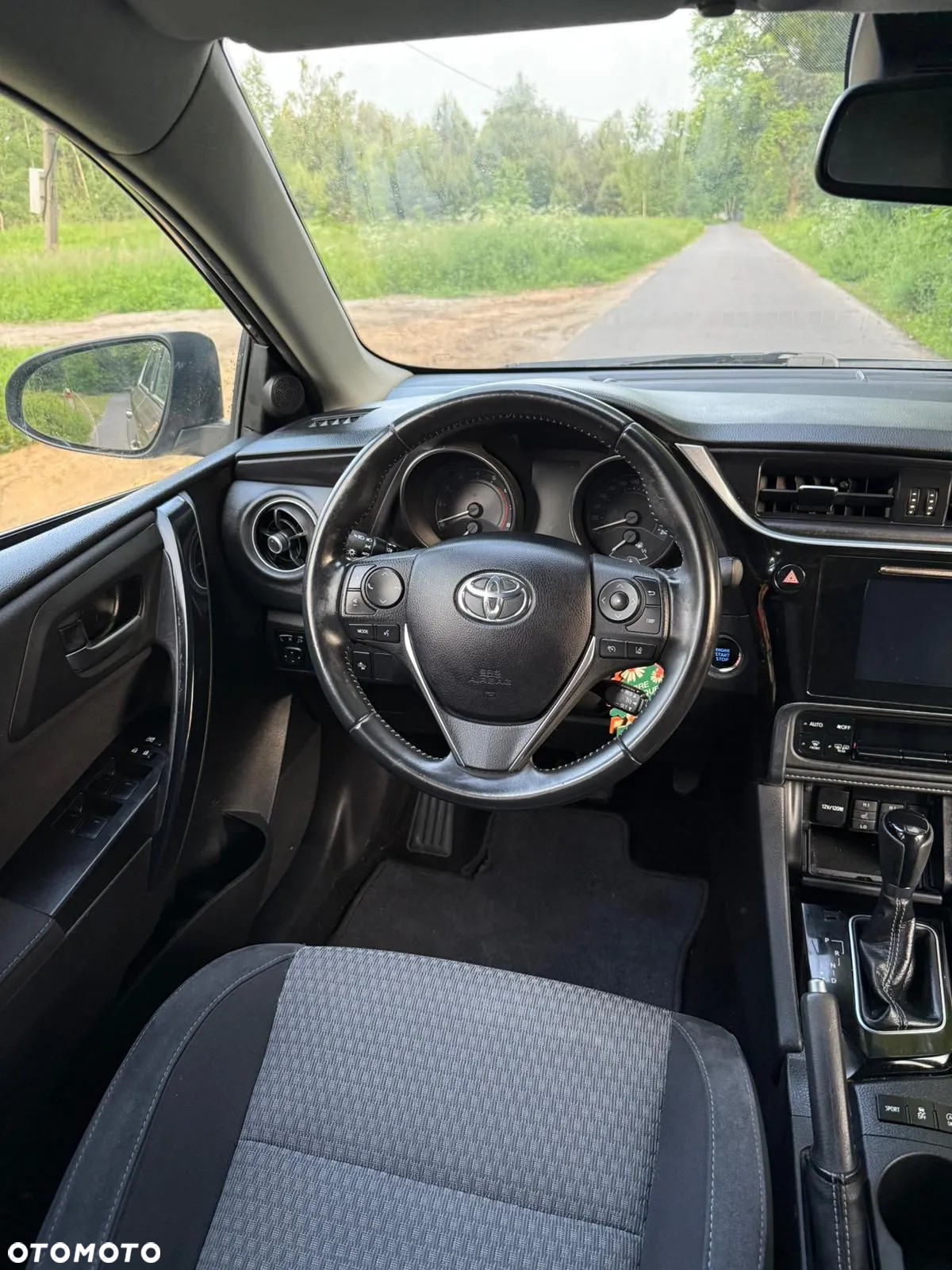 Toyota Auris 1.2 T Premium MS - 13