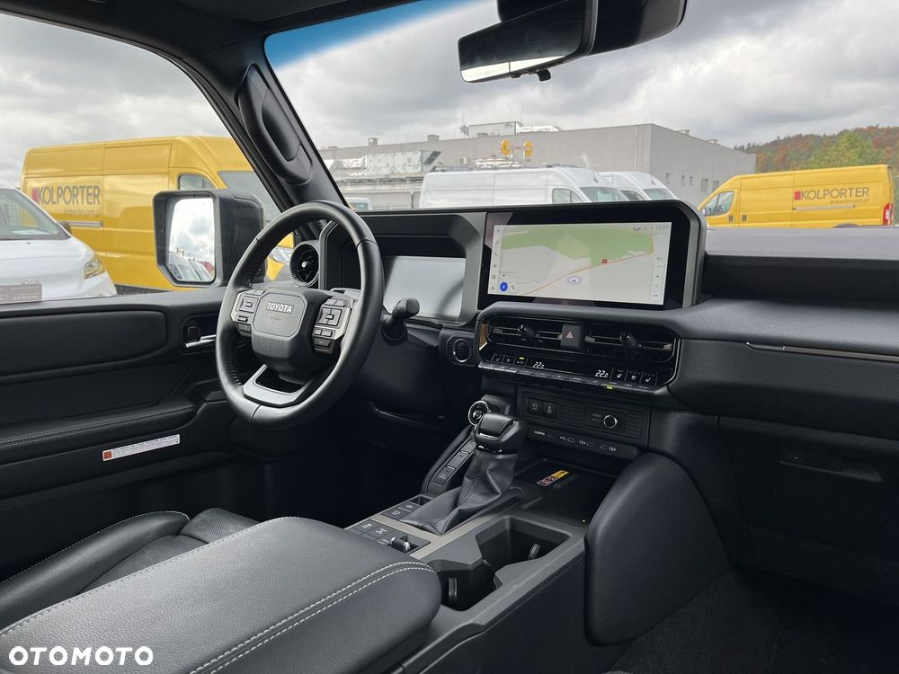 Toyota Land Cruiser LC 2.8 D-4D Executive - 32