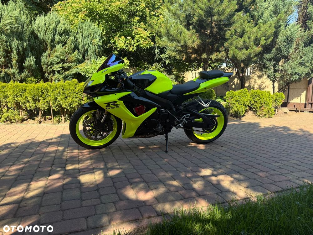 Suzuki GSX-R - 8