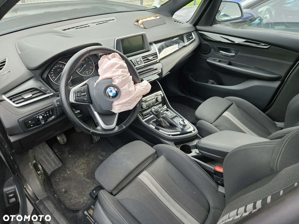 BMW Seria 2 216d Luxury Line - 7