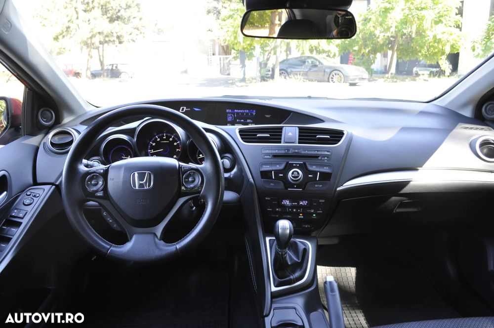 Honda Civic 1.8 i-VTEC MT Elegance - 14
