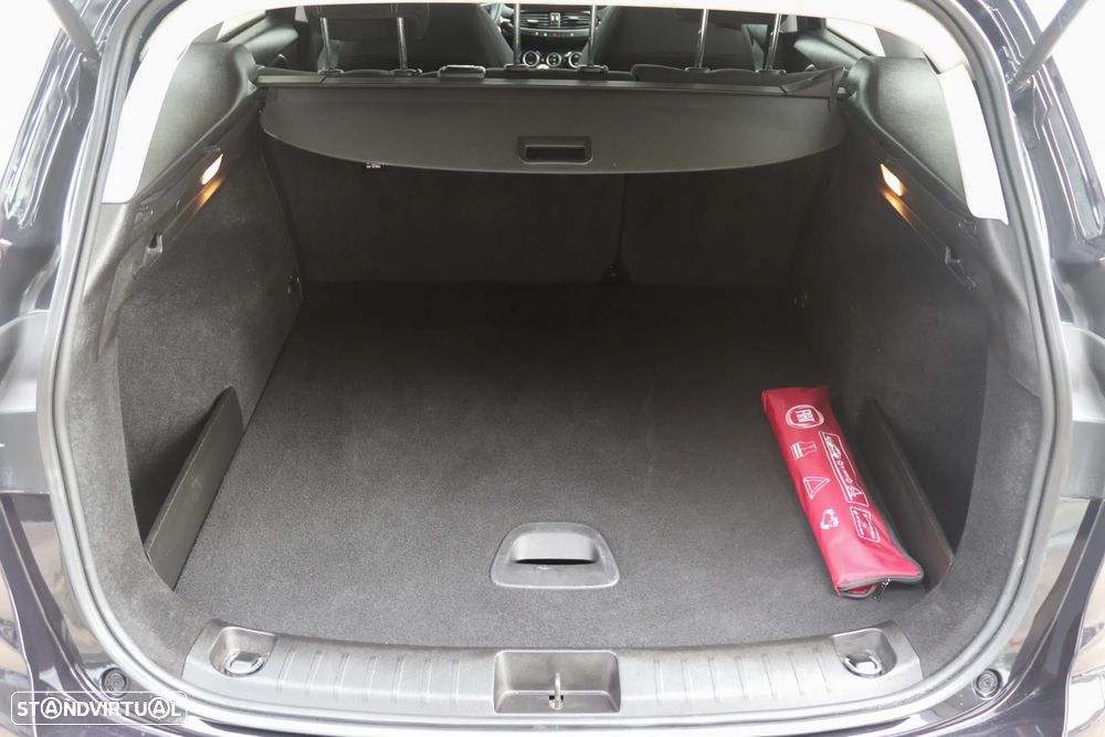 Fiat Tipo Station Wagon 1.3 M-Jet Lounge Tech - 6