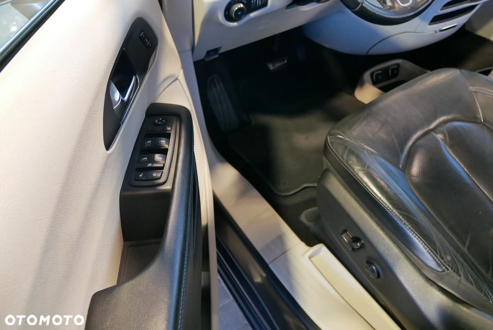 Chrysler Pacifica - 20