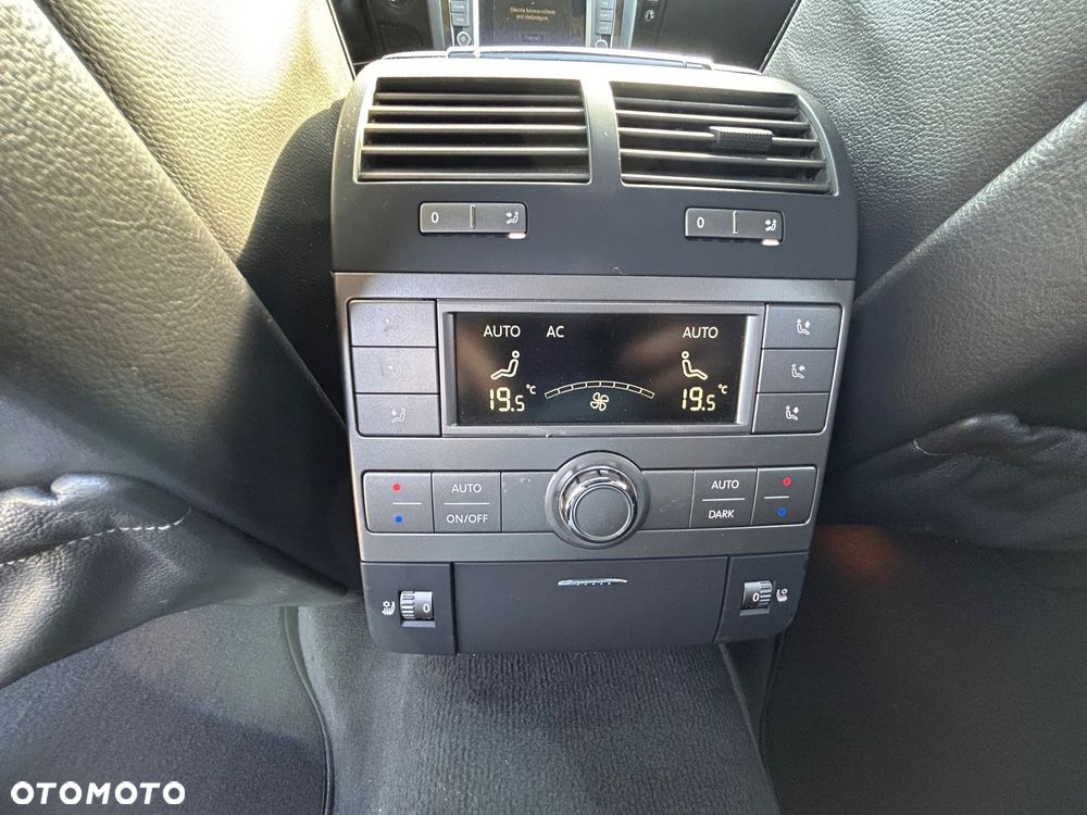 Volkswagen Phaeton 3.0 V6 TDI DPF 4Mot L (5os) - 11