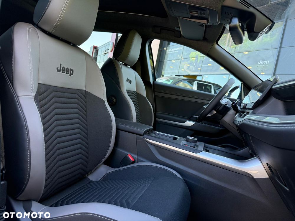 Jeep Compass 1.2 T3 mHEV First Edition FWD DCT - 11