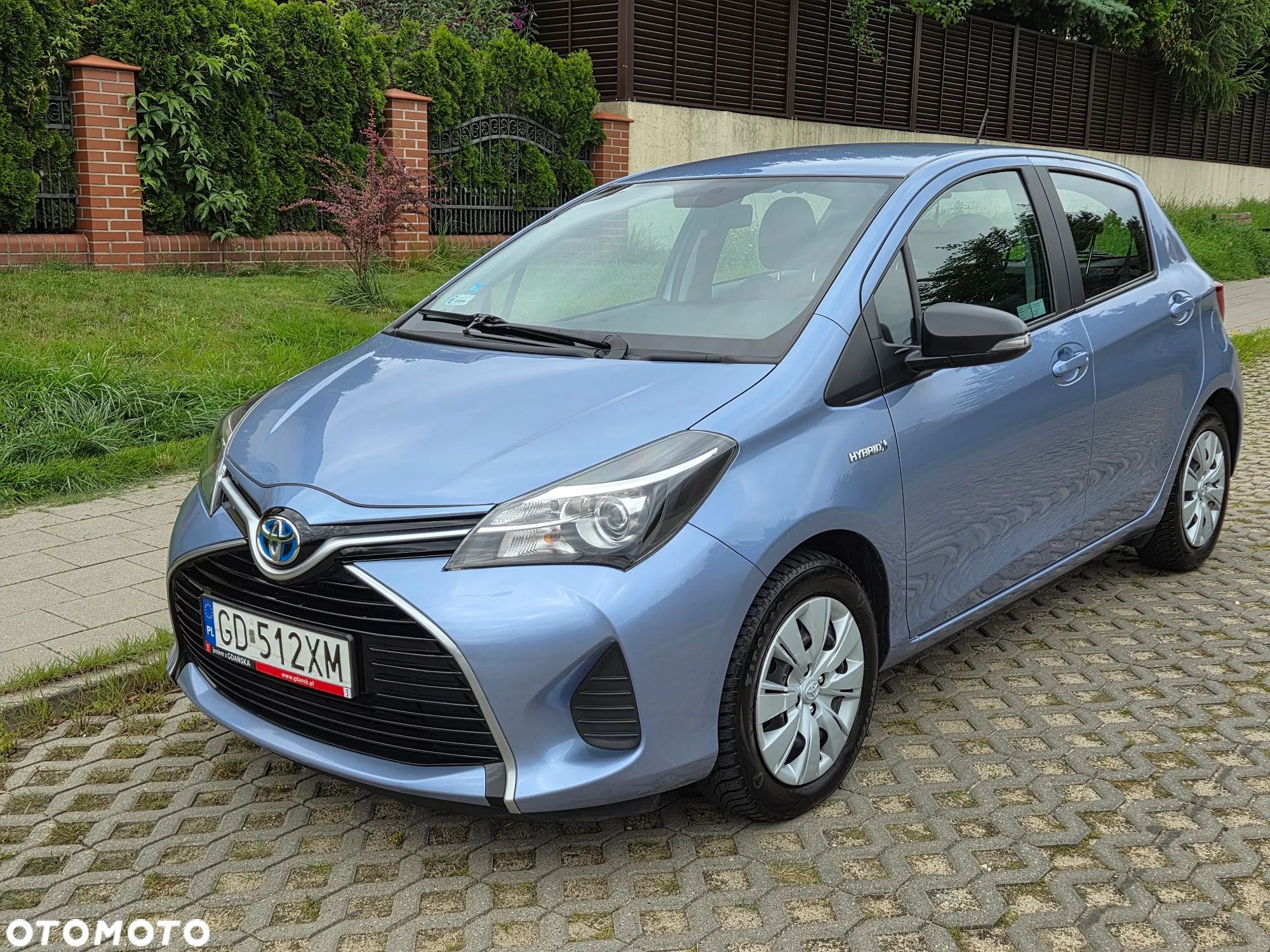 Toyota Yaris Hybrid 100 Life - 1