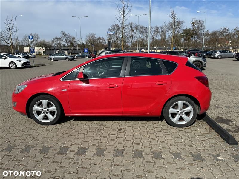 Opel Astra 1.6 - 10