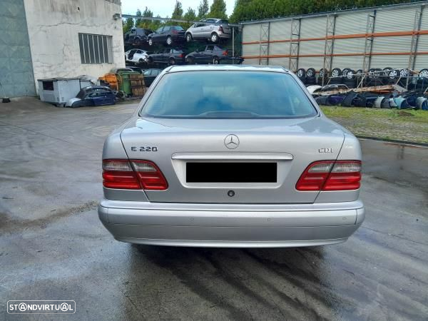 Para Peças Mercedes-Benz E-Class (W210) - 3