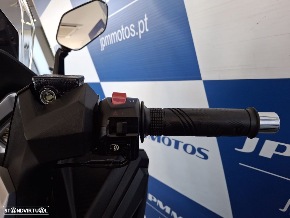 Sym Cruisym 125 ABS ( carta de carro ) - 7