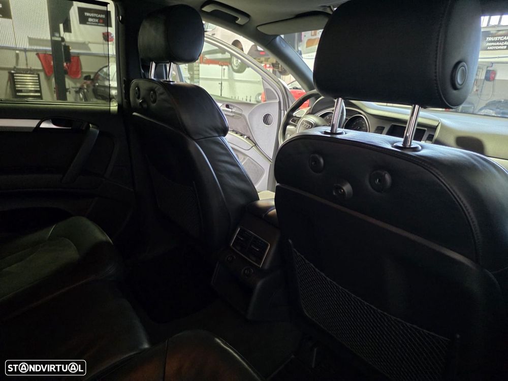 Audi Q7 3.0 V6 TDi quattro S-line Tiptronic - 24