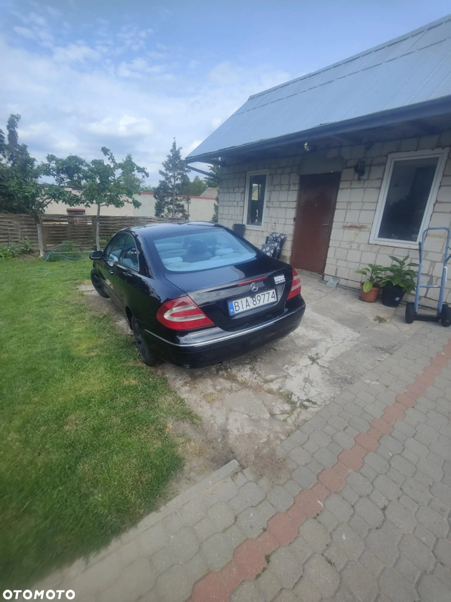 Mercedes-Benz CLK - 10