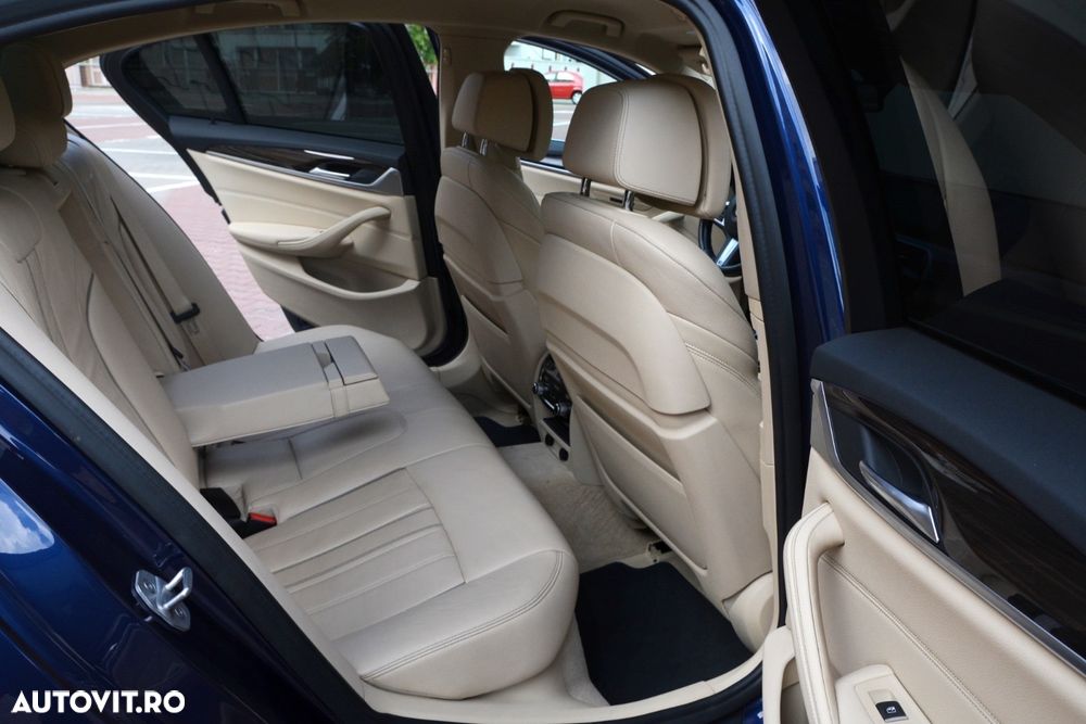 BMW Seria 5 540i xDrive AT - 9