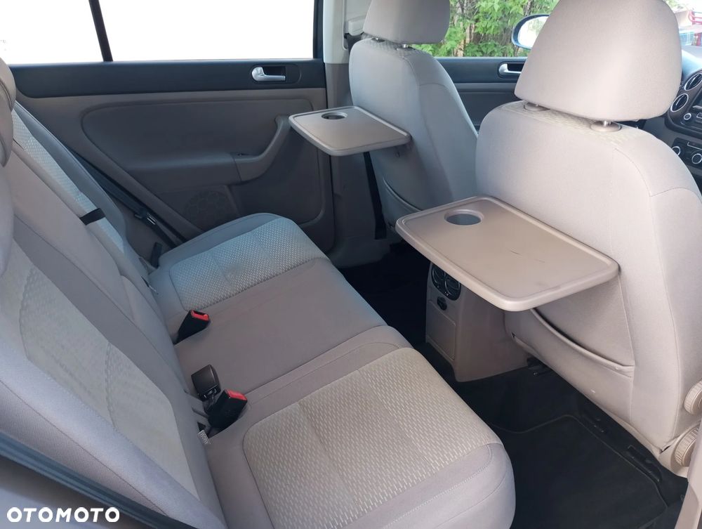 Volkswagen Golf Plus - 8