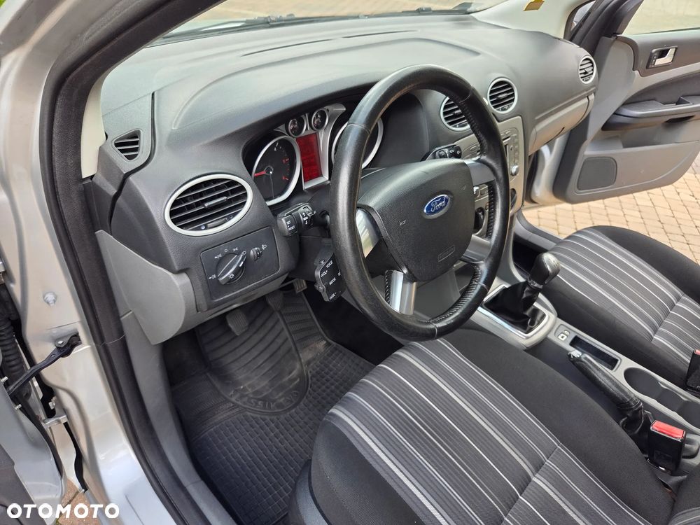 Ford Focus 1.6 TDCi cDPF Silver X - 17