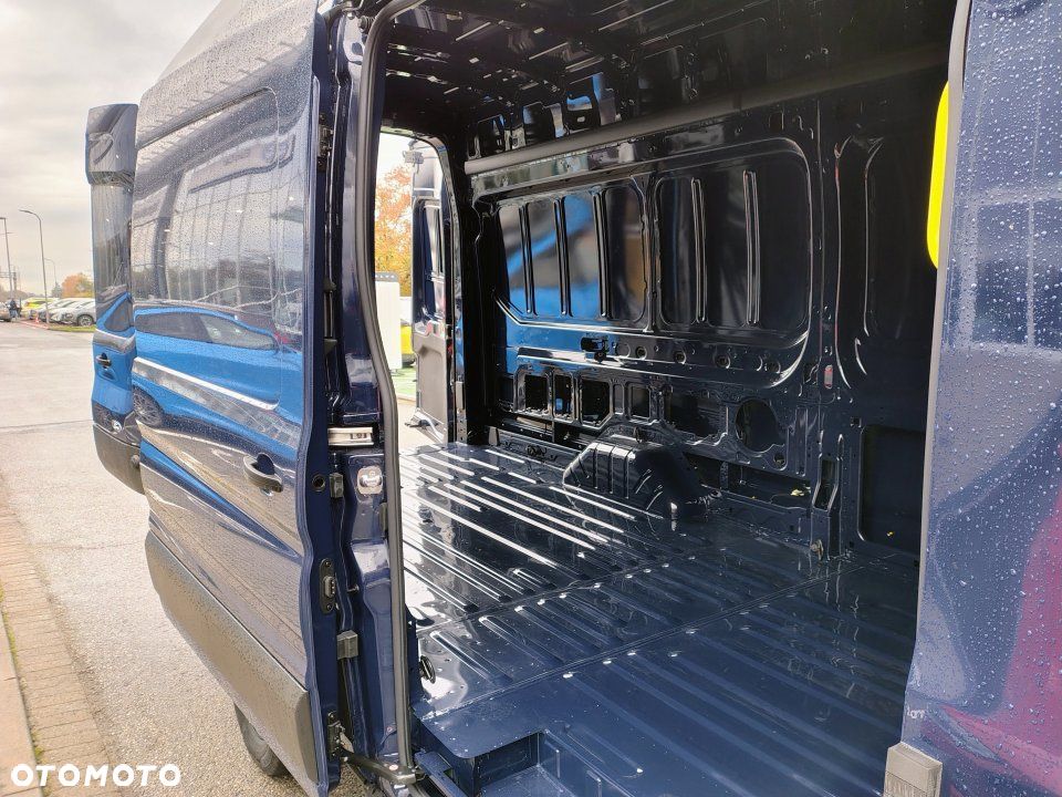 Ford Nowy Transit - 8