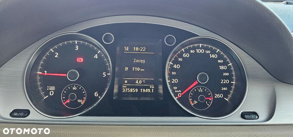 Volkswagen Passat Alltrack 2.0 TDI - 25