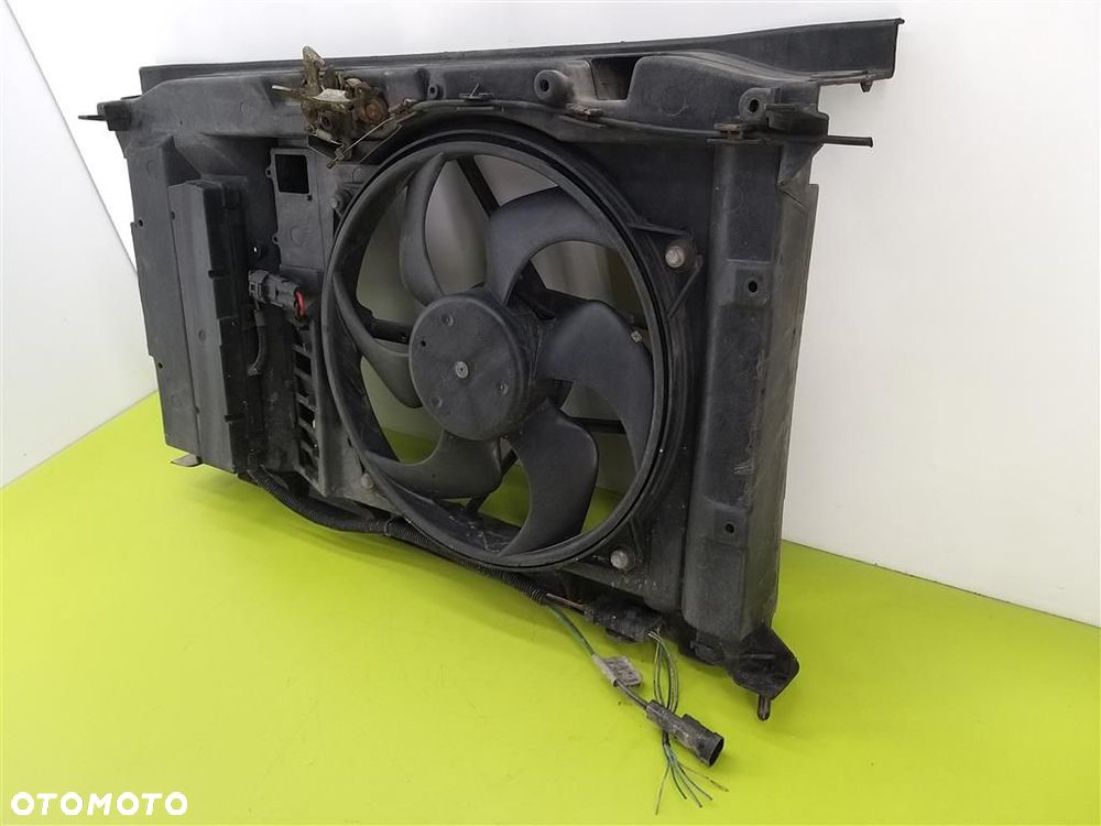 Wentylator chłodnicy wody OBUDOWA Peugeot 307  I 1.4HDI 68KM 2001-2005R - 5