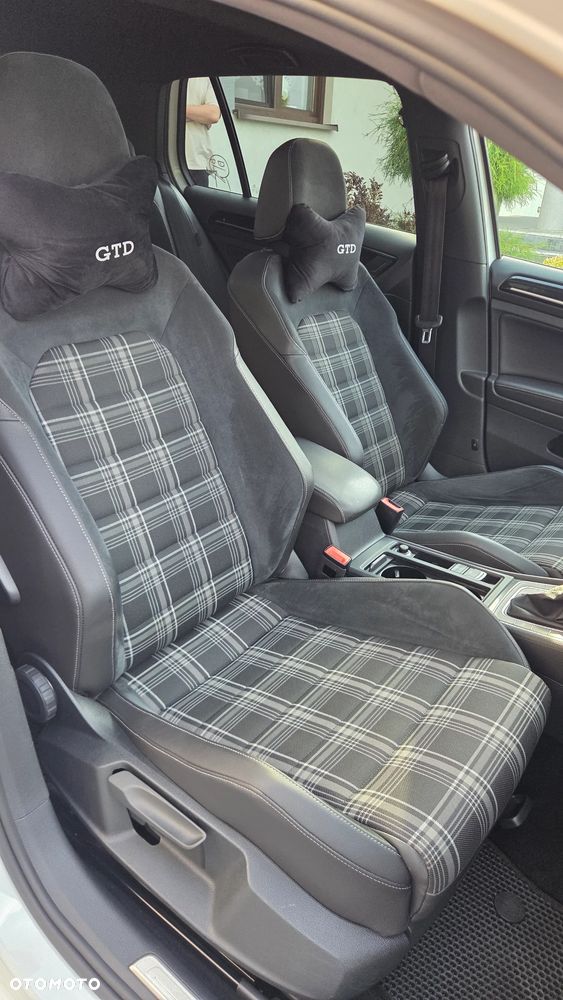 Volkswagen Golf GTD 2.0 TDI SCR DSG - 17