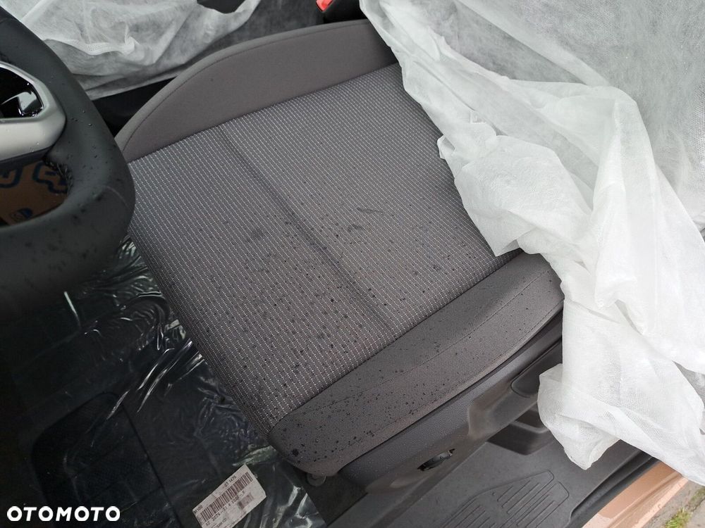 Volkswagen multivan Family L2 2.0 TDI 150 KM DSG - 19