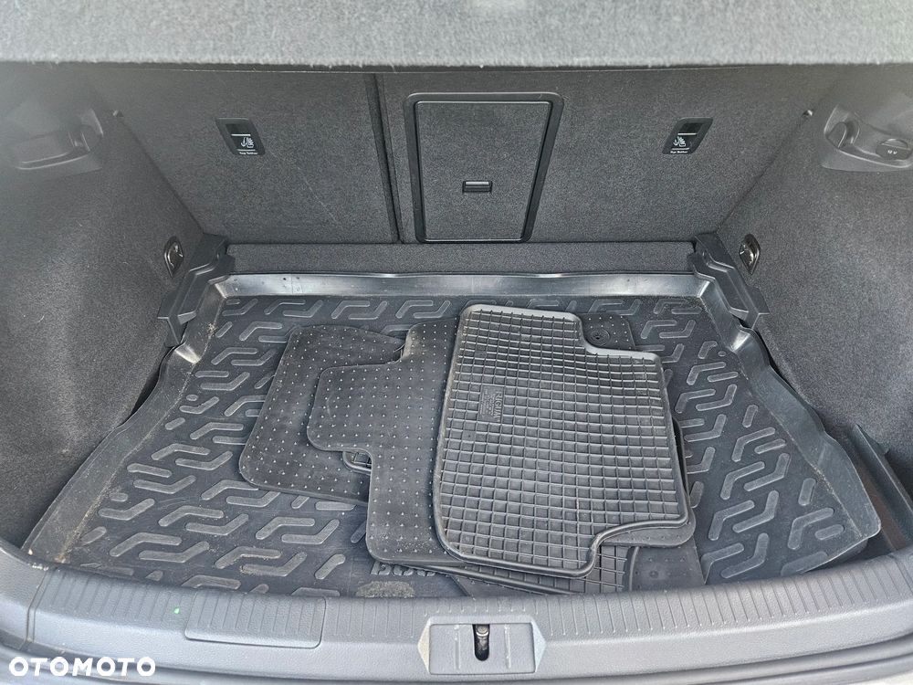 Volkswagen Golf 1.4 TSI BlueMotion Technology DSG Cup - 22