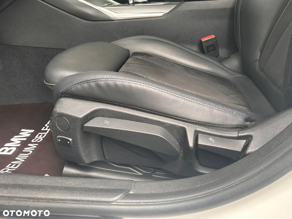 BMW Seria 3 318d MHEV M Sport - 14