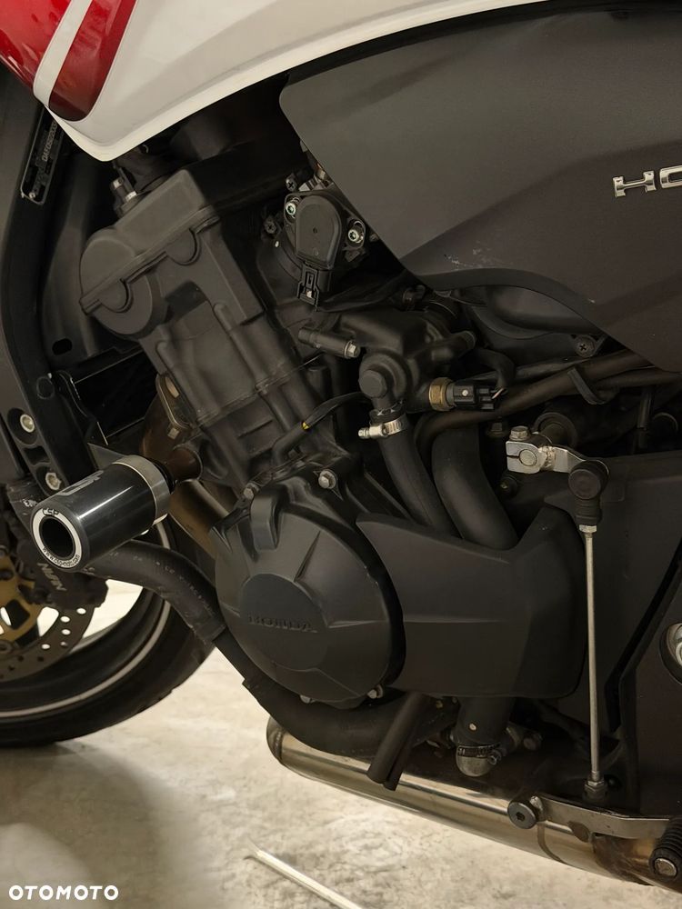 Honda Hornet - 9