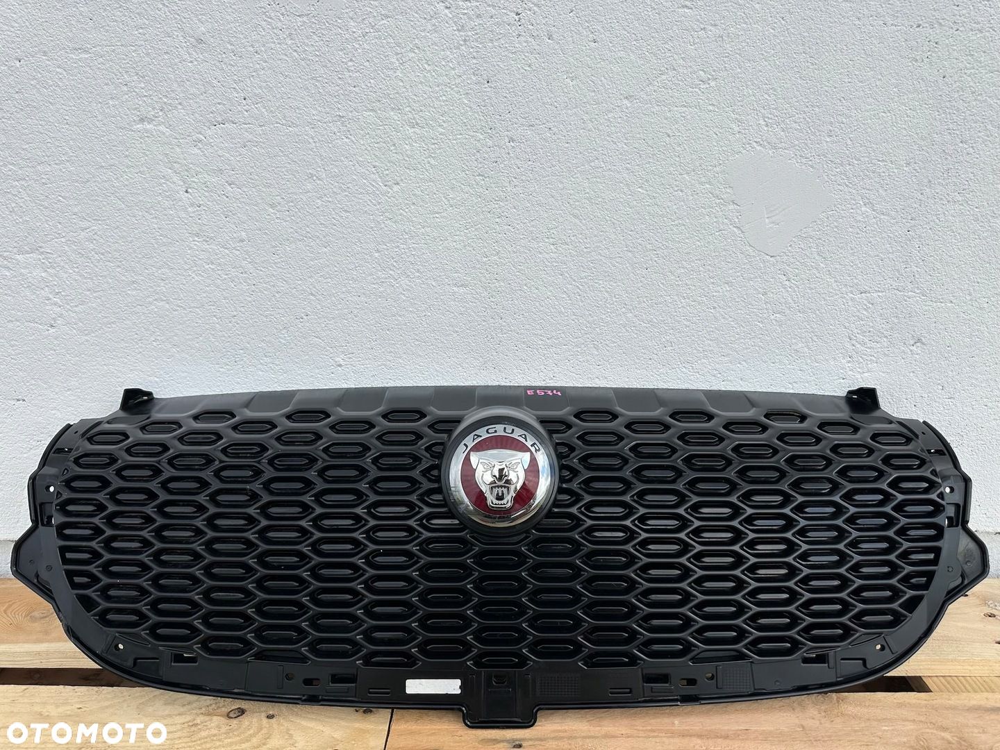 GRILL ATRAPA ZNACZEK EMBLEMAT PRZÓD PRZEDNI JAGUAR I-PACE X590 J9D3-17520-A - 1