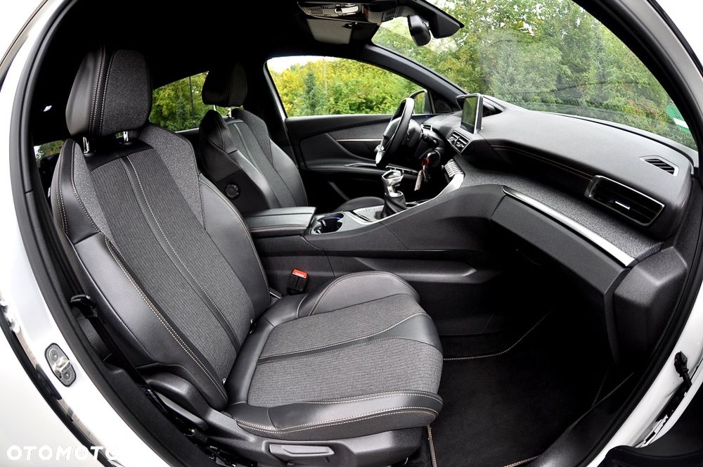 Peugeot 3008 - 24