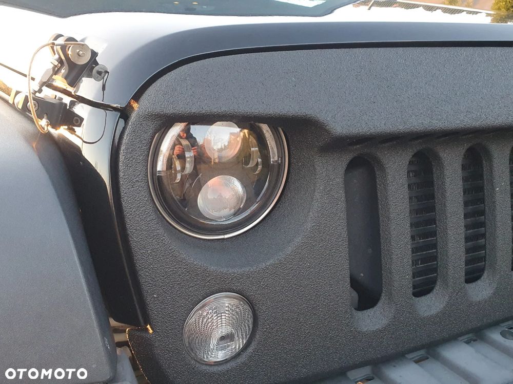 Jeep Wrangler 2.8 CRD Rubicon - 7