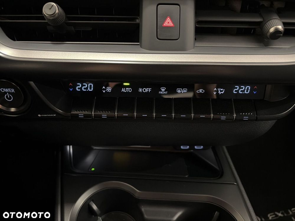 Lexus UX 300h F Sport Design - 18
