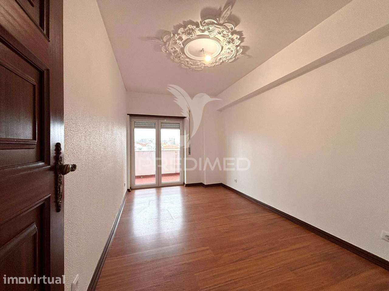 Apartamento T3 central para arrendamento - Grande imagem: 3/26