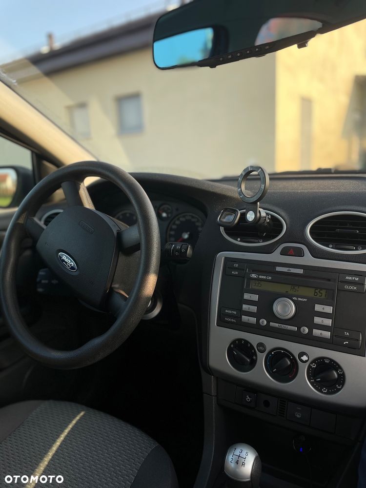 Ford Focus - 8