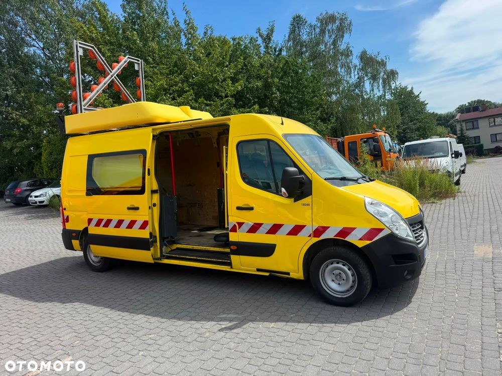 Renault Master 2015r. L3H2 Koguty Tablica LED 2 x Drzwi Przesuwne Obsługa Autostrady Roboty Drogowe - 3