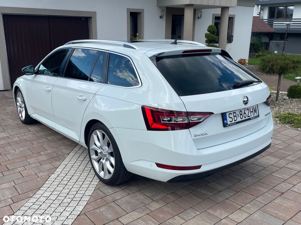 Skoda Superb 2015 photo 5