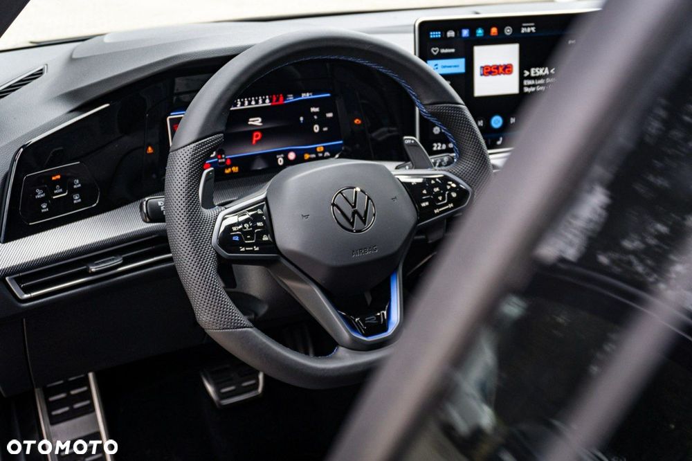 Volkswagen Golf - 17