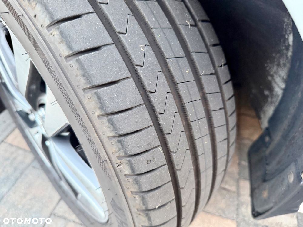 Hyundai i30 1.6 D GO Plus - 28