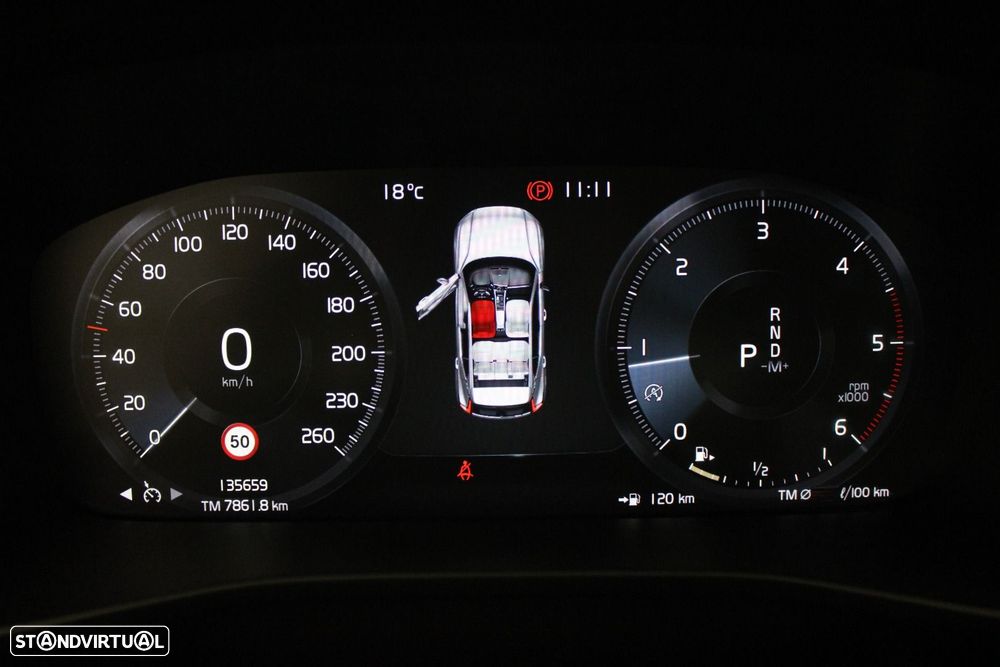 Volvo XC 40 2.0 D3 Momentum Plus Geartronic — fotografia 39