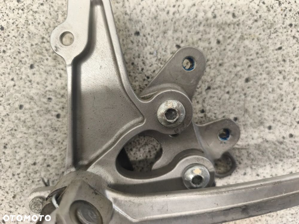 Set prawy przód, podnóżek, dźwignia kierowcy Suzuki GSX-R1000 600 GSX-R 1000 GSXR1000 GSXR 1000 600 - 5