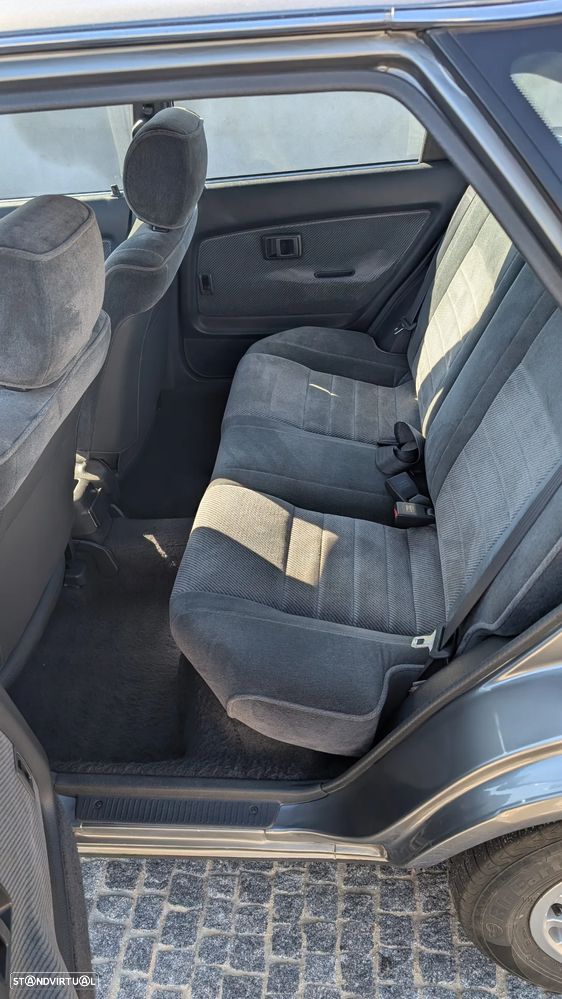 Toyota Corolla Liftback 1.3 - 9