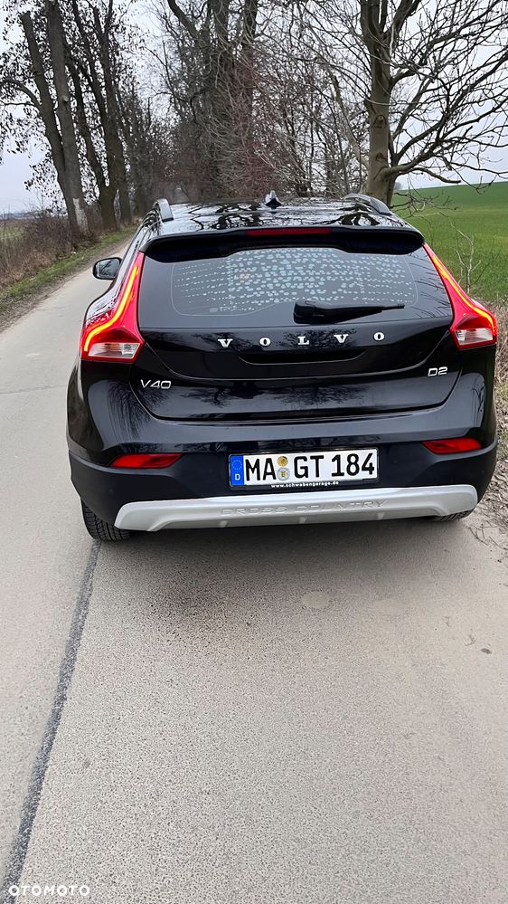 Volvo V40 Cross Country D2 Geartronic Momentum - 2