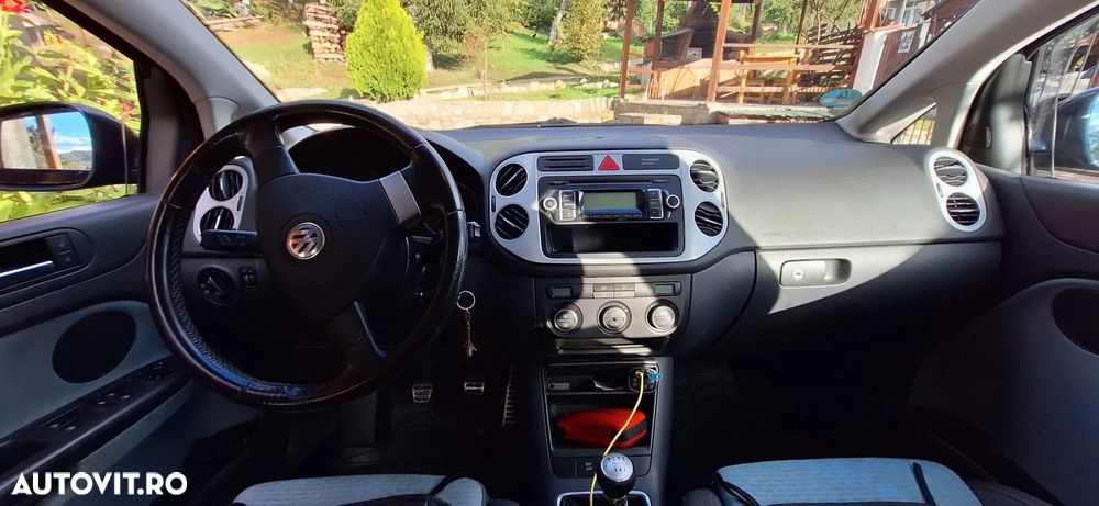 Volkswagen Golf Plus - 8